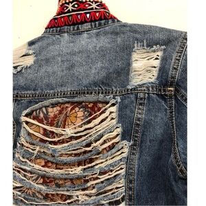 Thrashed Grunge Ripped Worn-In Embellished Destroyed Jean‎ Jacket Dopamine